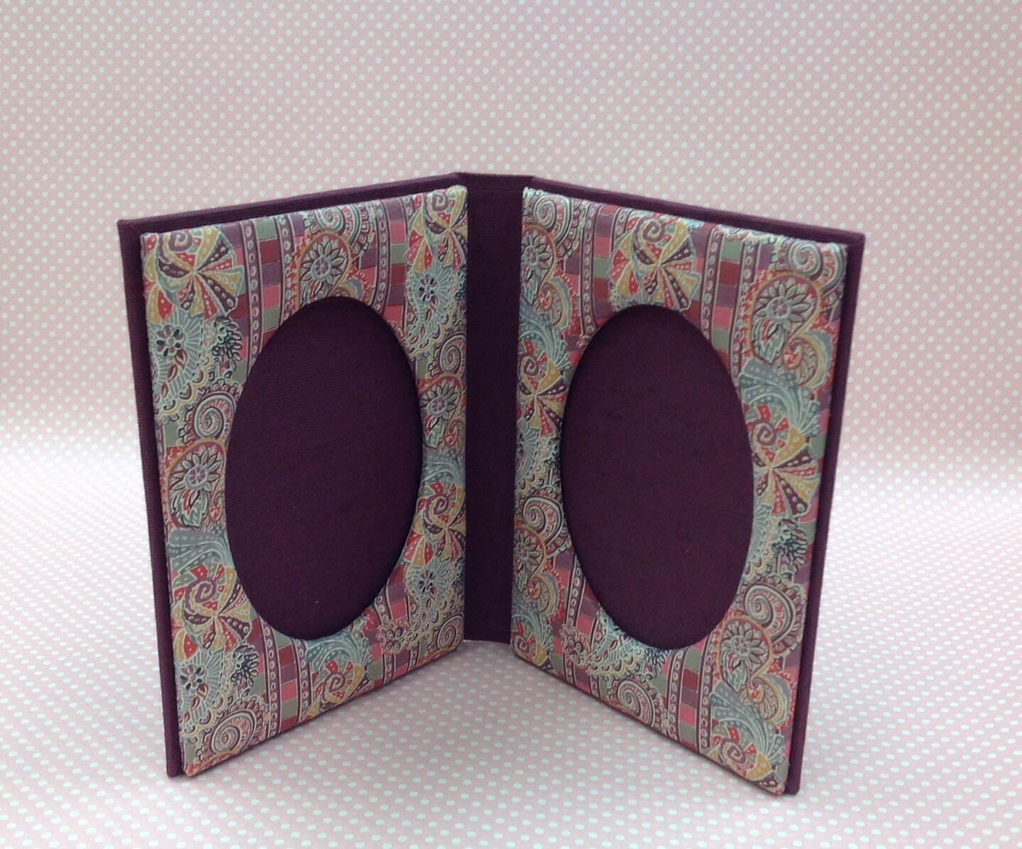 photo frame book style