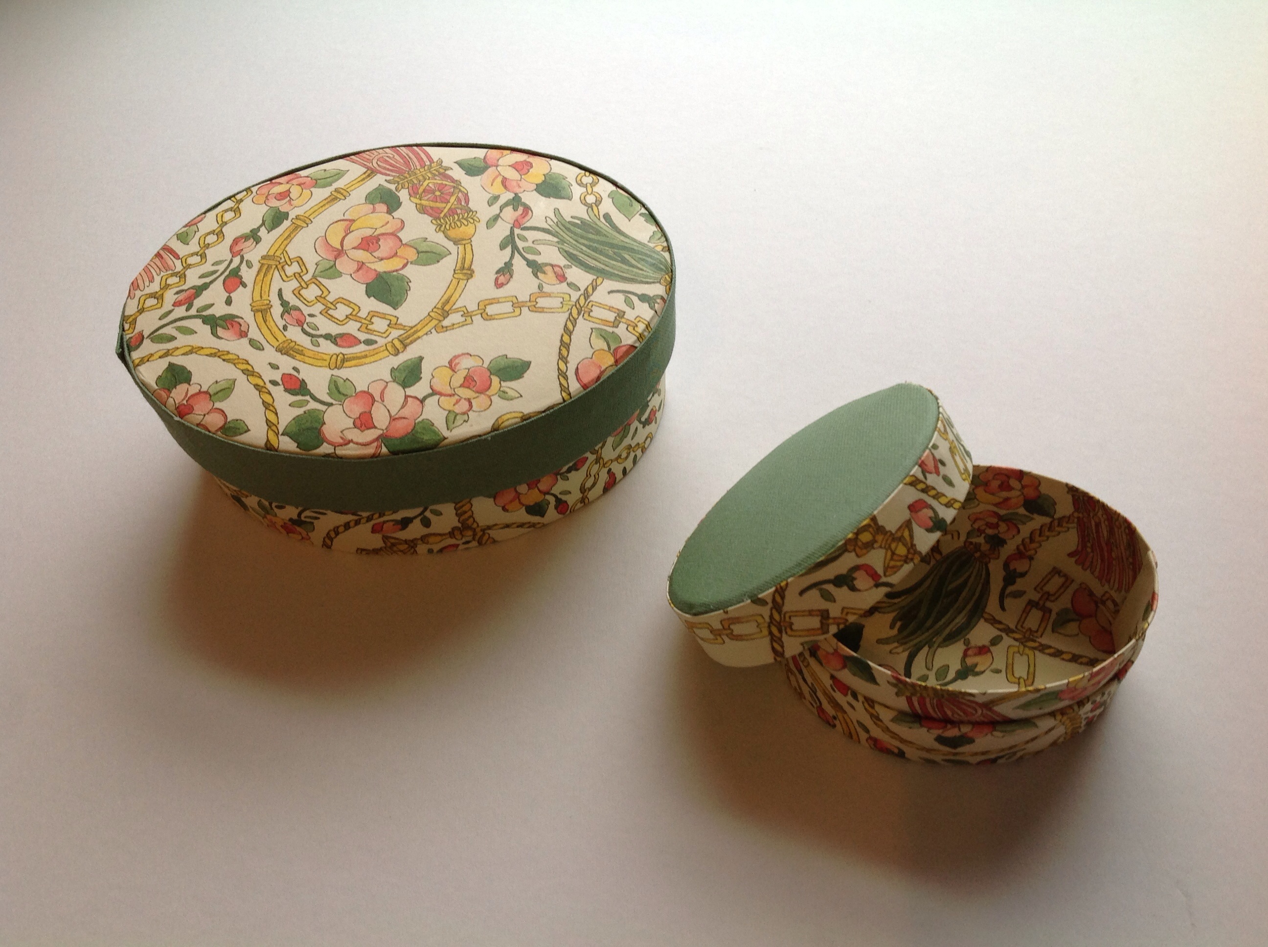 oval box oval box